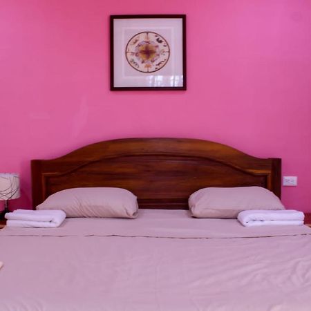 Ecohotel Shalom 巴利亚多利德 外观 照片